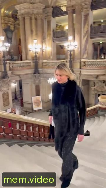 Кадр на 0:02
