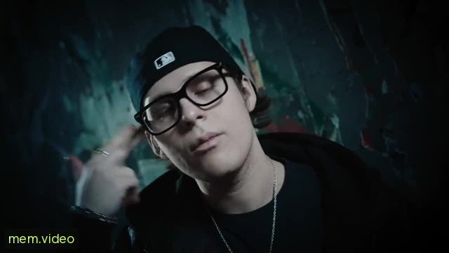 Кадр на 0:12