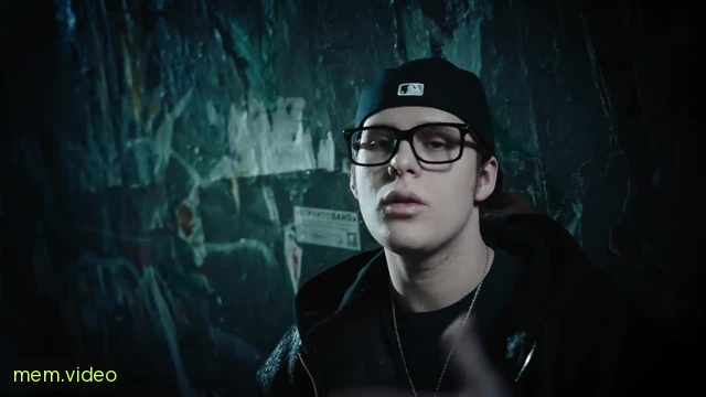 Кадр на 0:17