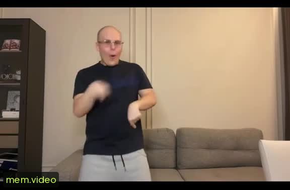 Кадр на 0:18