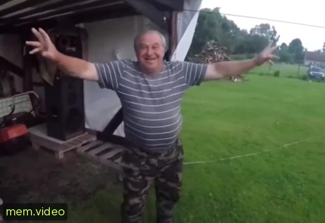 Кадр на 0:02