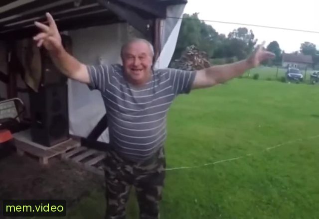 Кадр на 0:03