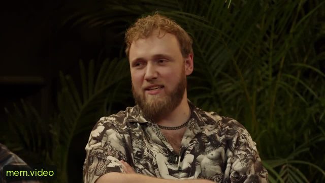 Кадр на 0:02