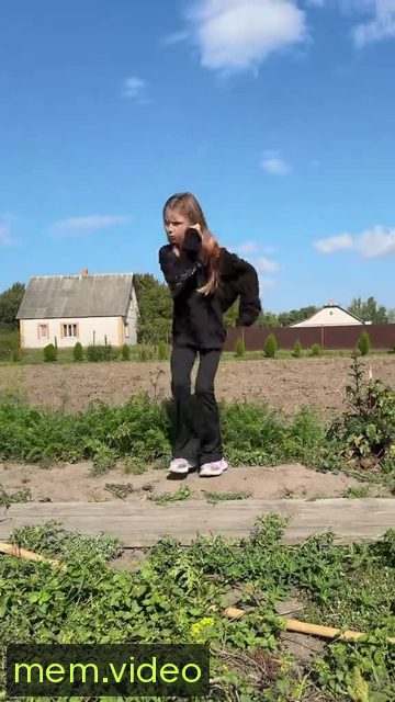 Кадр на 0:09
