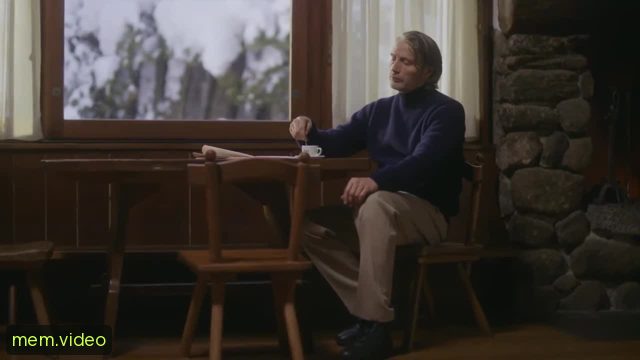 Кадр на 0:01