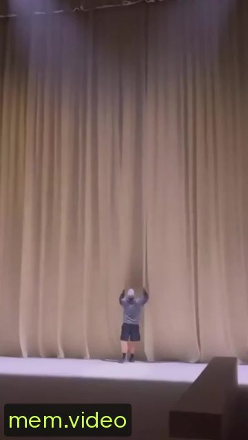 Кадр на 0:01