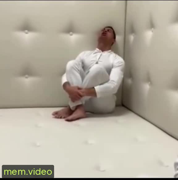 Кадр на 0:06
