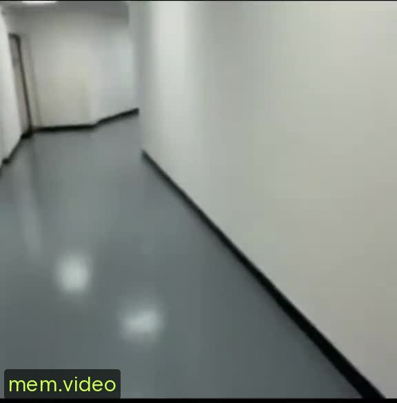 Кадр на 0:16