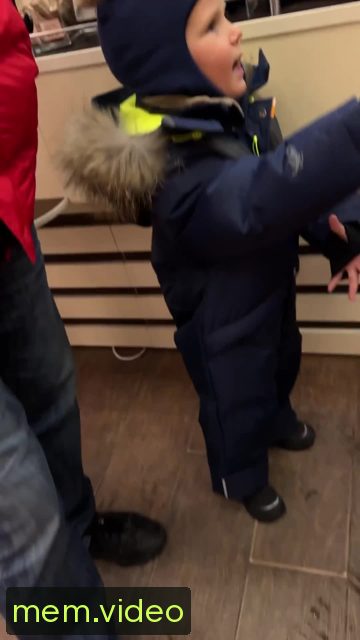 Кадр на 0:01