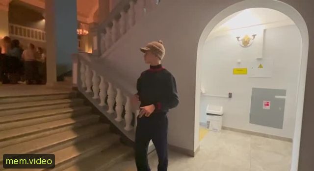 Кадр на 0:20