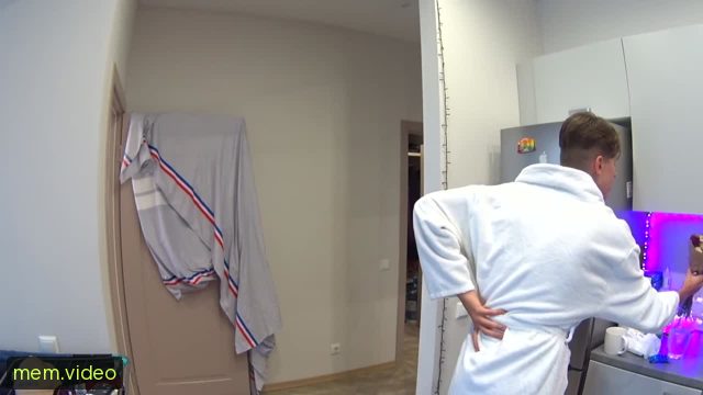 Кадр на 0:02