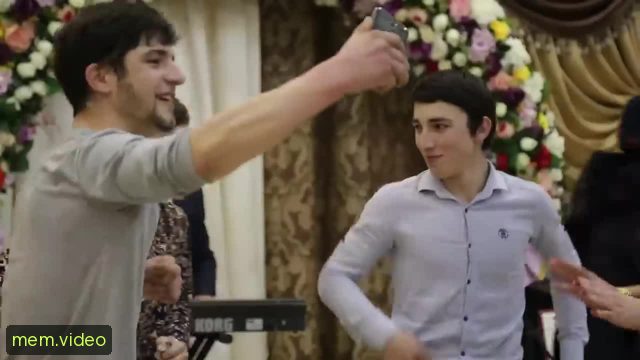 Кадр на 0:33