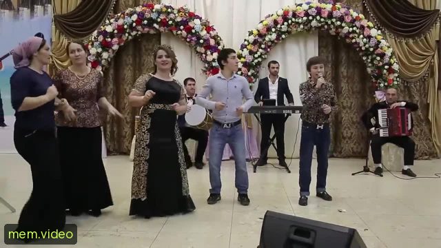 Кадр на 1:35