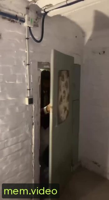 Кадр на 0:02